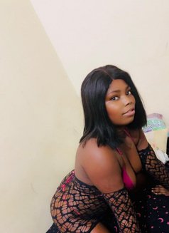 Ella - escort in Doha Photo 1 of 3