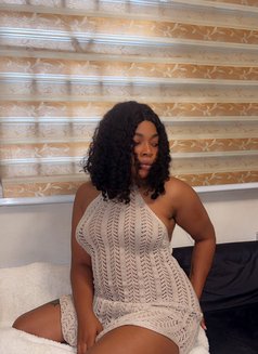 Ella - puta in Lagos, Nigeria Photo 2 of 2
