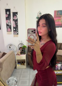 Ella23 - Transsexual escort in Beirut Photo 8 of 13