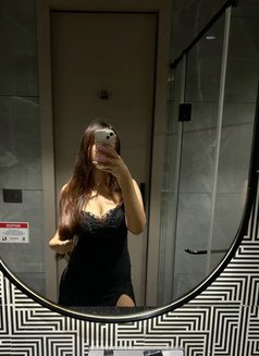 Ella5378 - puta in Osaka Photo 5 of 7