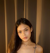 Elle Cb - escort in Manila