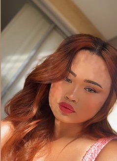 Elle - Transsexual escort in Manila Photo 5 of 7