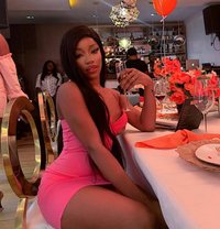 Elle - escort in Accra