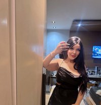 Elle - puta in Phuket