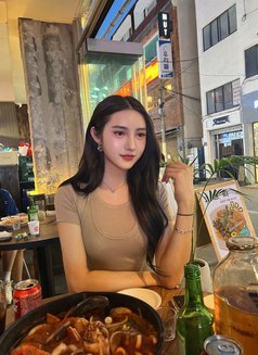 Solar Elle - Transsexual escort in Bangkok Photo 20 of 25