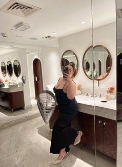 Ellen B2b Service Private - escort in Nizwa Photo 8 of 9