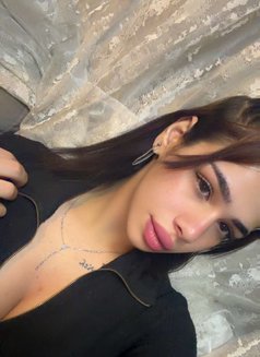 Ellen Hadad - Transsexual escort in Amman Photo 4 of 10