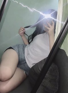 Ellen - escort in Daejeon Photo 1 of 3