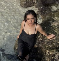 Ayu Arta best bj and squirt - puta in Bali Photo 8 of 22