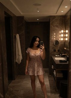 Ellena - escort in Perth Photo 1 of 1