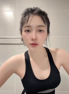 Ellena Ready - escort in Jakarta Photo 2 of 5