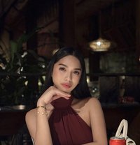 Elli Bri - Transsexual escort in Manila