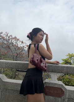 Elli - escort in Bangkok Photo 5 of 6