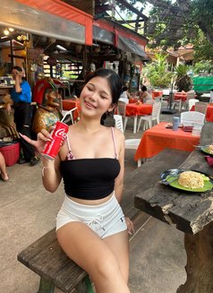 Elli - escort in Bangkok Photo 8 of 8