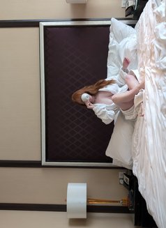 Ellie Aymes December - escort in New Delhi Photo 21 of 21