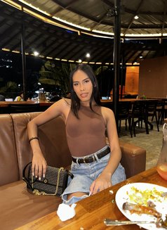 Ellie Big Cock - Transsexual escort in Cebu City Photo 10 of 11