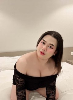 Ellie Both๐น๐ญ๐ธ๐ฆ - Transsexual escort in Riyadh Photo 8 of 9