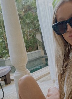 Ellie British - escort in Dubai Photo 3 of 22