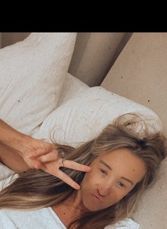 Ellie British - escort in Dubai Photo 19 of 22