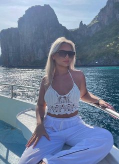 Ellie Blonde British Doll - escort in Bangkok Photo 2 of 6