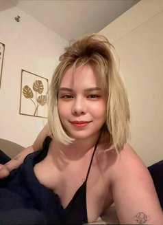 Ellie Jane Medusa (GFE COMPANION) - escort in Manila Photo 3 of 19