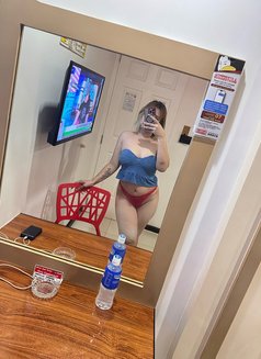 Ellie Jane Medusa (GFE COMPANION) - escort in Manila Photo 5 of 19