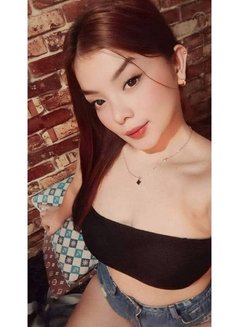 Ellie Koshka - escort in Manila Photo 1 of 4