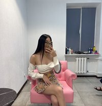 Ellie - masseuse in Dubai Photo 2 of 3