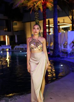 Ellie - escort in Ko Samui Photo 12 of 13