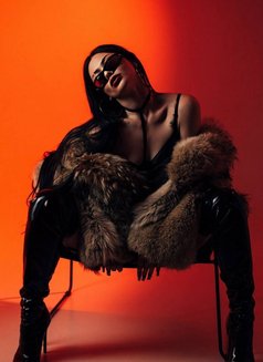 Ellina - escort in Tbilisi Photo 3 of 9