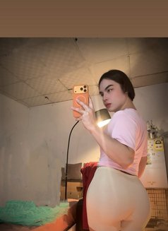 Ellsa - masseur in Riyadh Photo 3 of 3