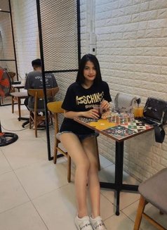 Ellsa - puta in Jakarta Photo 3 of 5
