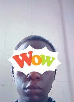 Elly Brown - Acompañantes masculino in Kampala Photo 1 of 2