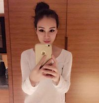 Angela - puta in Baghdad