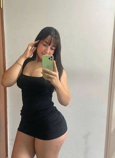 Elly - escort in Doha Photo 1 of 5