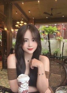 Elly - escort in Ho Chi Minh City Photo 10 of 19