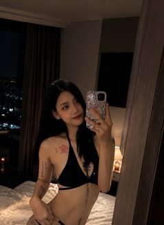 Elly 22'y 2500฿ ! do deep throat - escort in Chiang Mai Photo 8 of 8