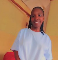 Elly - escort in Singapore