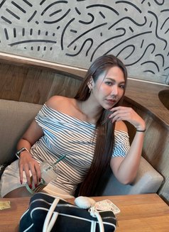 Elly - adult performer in Taipei Photo 2 of 7
