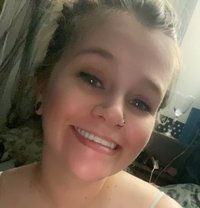 Elma - escort in Yanbu