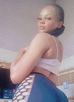 Elma - escort in Colombo Photo 1 of 2