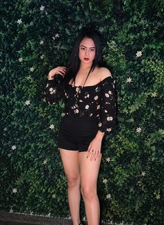 Beatrice, ur sexy masseuse - puta in Mumbai Photo 7 of 11