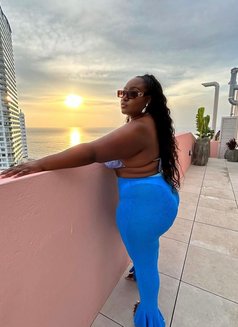Eloise - masseuse in Dubai Photo 5 of 5