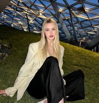 Elonna - escort in Dubai
