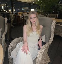 Elonna - escort in Dubai