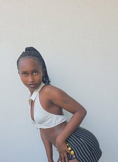 Elsa independent Escort business bay - puta in Dubai Photo 16 of 16