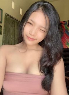 Elsa - escort in Kuala Lumpur Photo 1 of 3