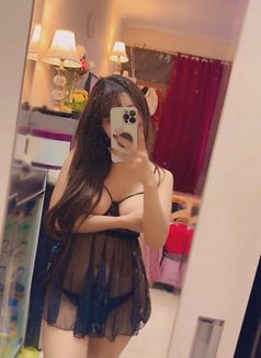 Elsa Onelya - Male escort in Jakarta Photo 4 of 11