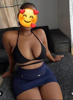 Elsie - escort in Nairobi Photo 4 of 4