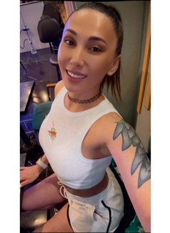 Elvira - Transsexual escort in İstanbul Photo 15 of 16